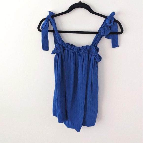 H&M Tops - H&M Tie Strap Tank